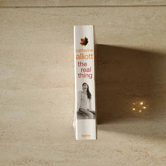 COPY - 💗 4/$20!! Catherine Alliott Novel / Book - Picture 2 of 3